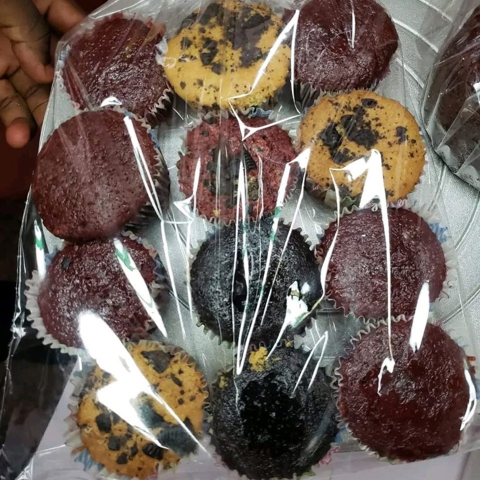 cake muffins