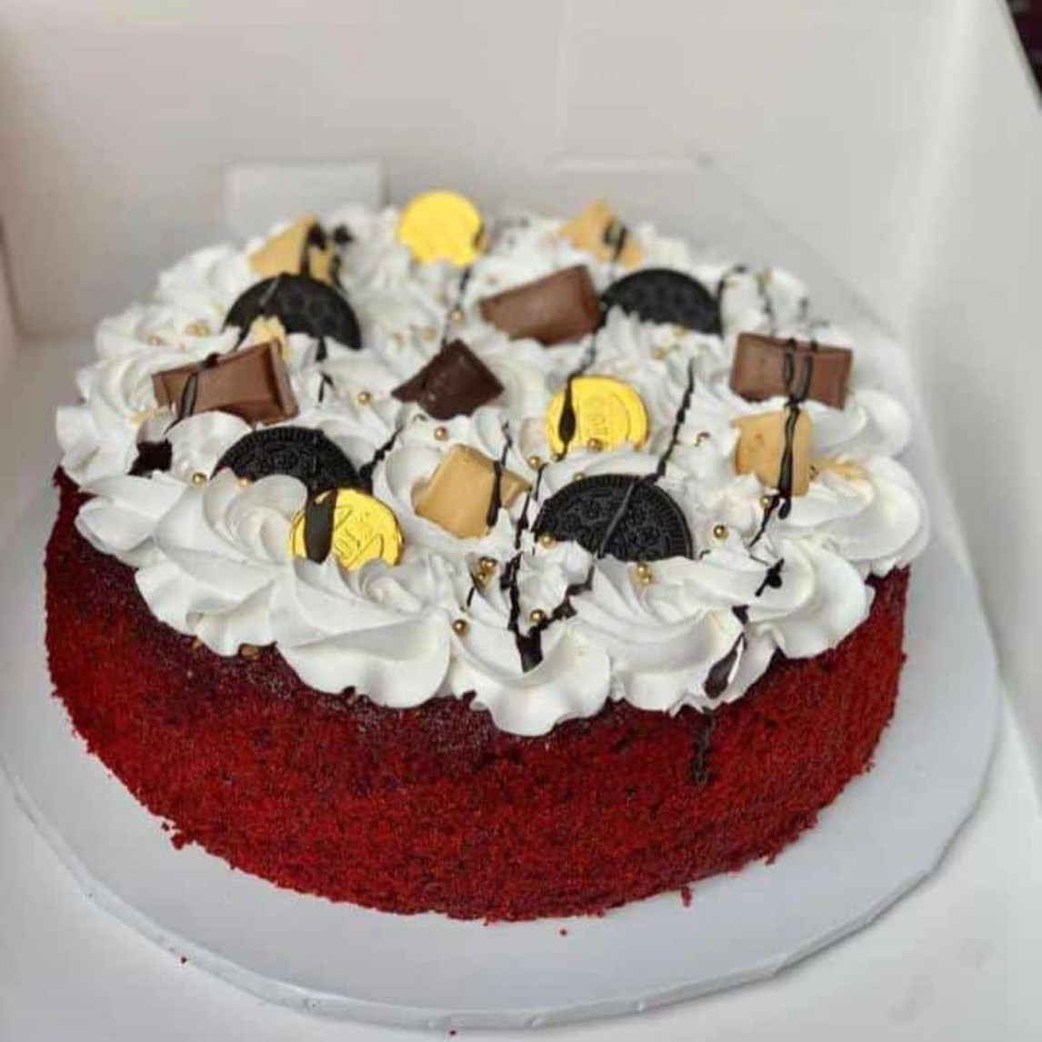 velvet flavoured cake